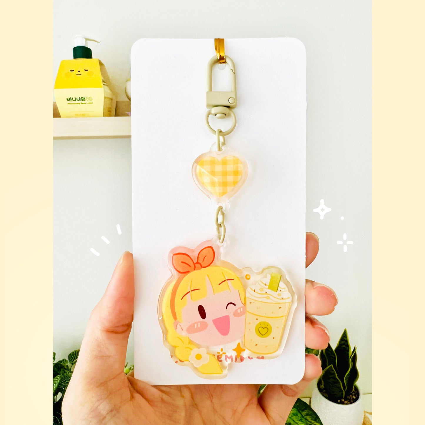 Lovelee Drinks Glitter Key Charms